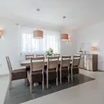 4 Bedroom Amazing Home In Debeljak