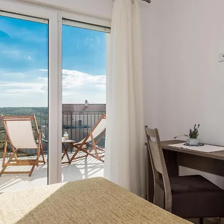 Amazing Home In Debeljak بيت للعطل Debeljak