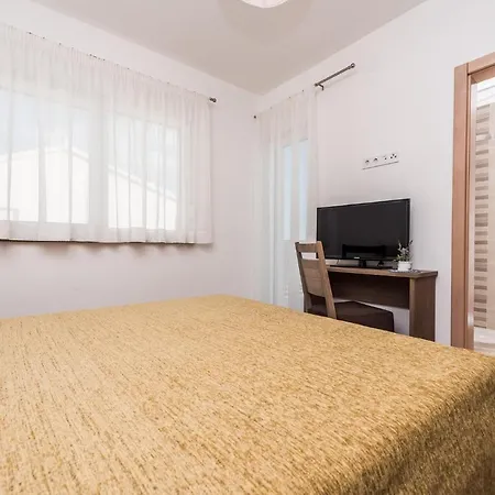 Amazing Home In Debeljak بيت للعطل Debeljak